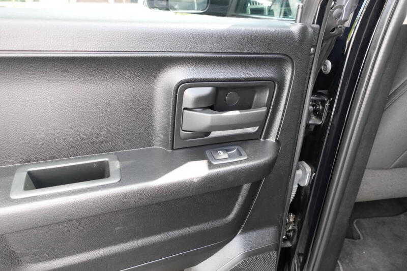 2022 RAM 1500 Classic Express