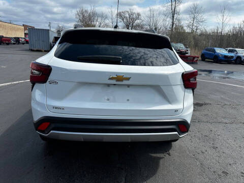 2025 Chevrolet Trax LT