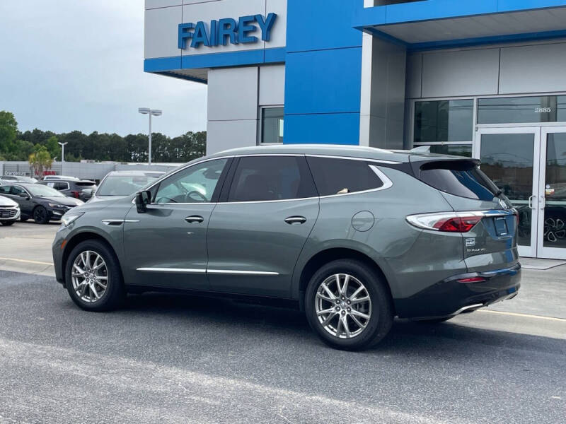 2023 Buick Enclave Essence