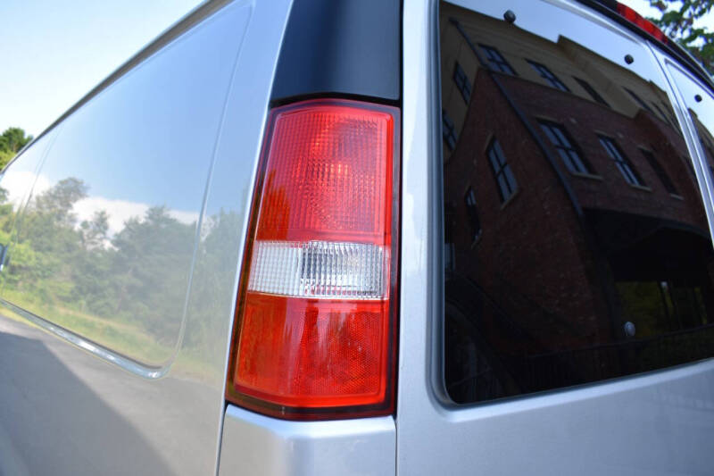 2022 GMC Savana 2500