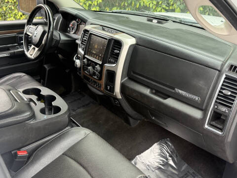 2017 RAM 1500 Laramie