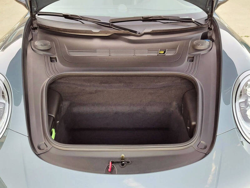 2017 Porsche 911 Carrera 4S