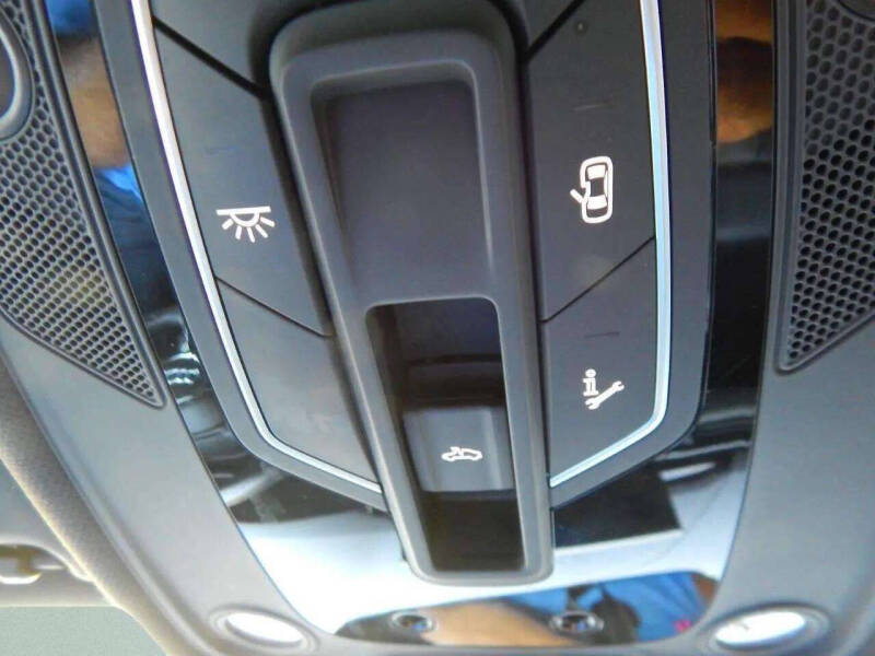 2022 Audi A4 quattro S line Prem Plus 45 TFSI