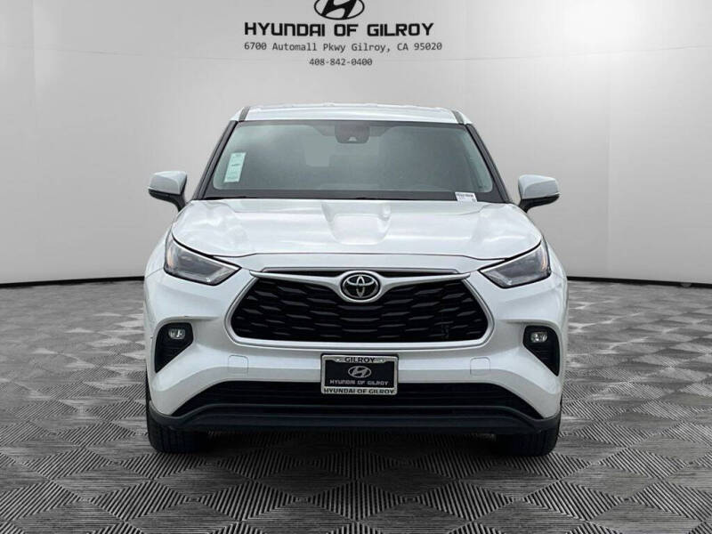 2024 Toyota Highlander LE