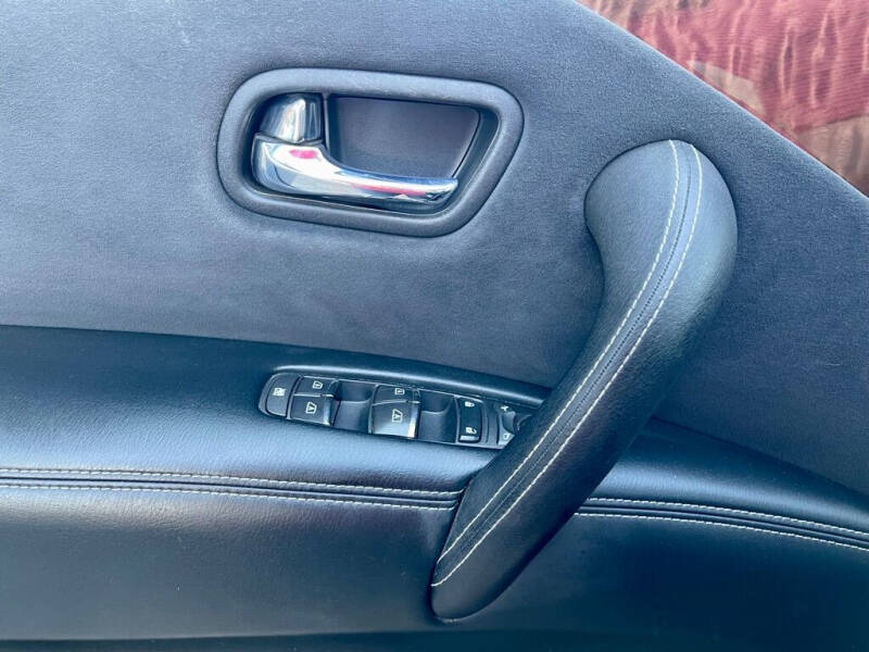 2017 Nissan Armada SV