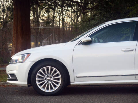 2016 Volkswagen Passat 1.8T SE