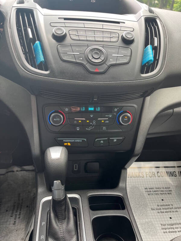 2017 Ford Escape SE