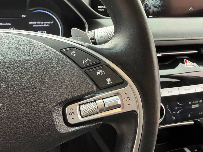 2023 Genesis G80