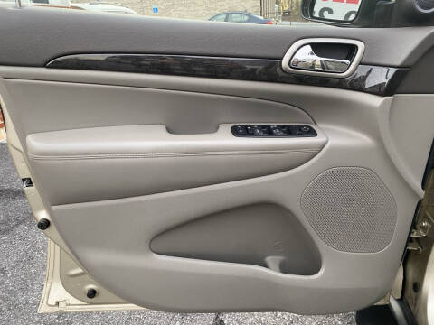 2011 Jeep Grand Cherokee Laredo