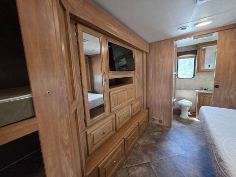 2017 NeXus RV MAYBACH