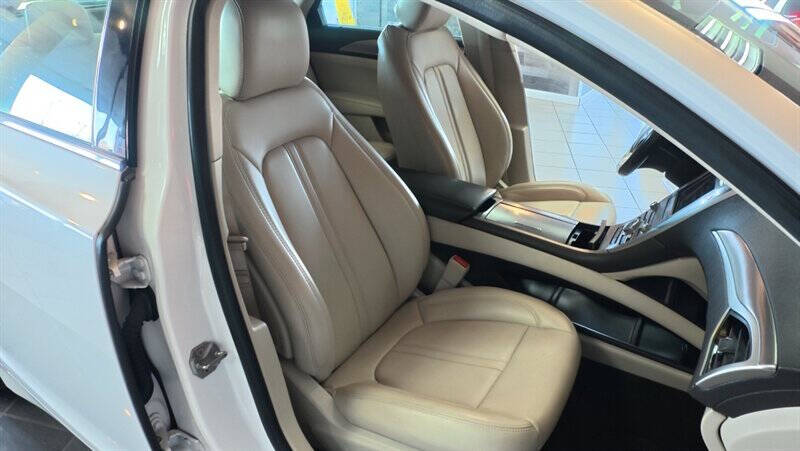 2020 Lincoln MKZ Standard