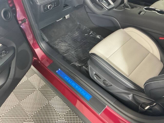 2025 Ford Mustang EcoBoost