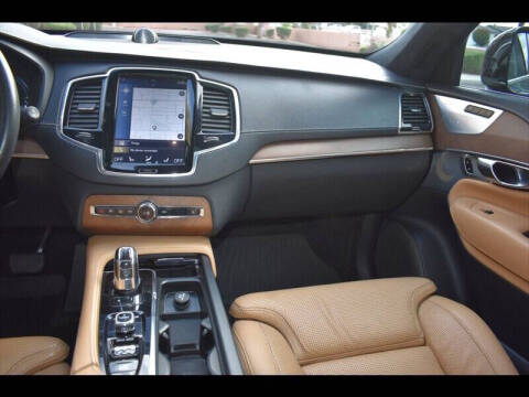 2017 Volvo XC90 T8 eAWD Inscription