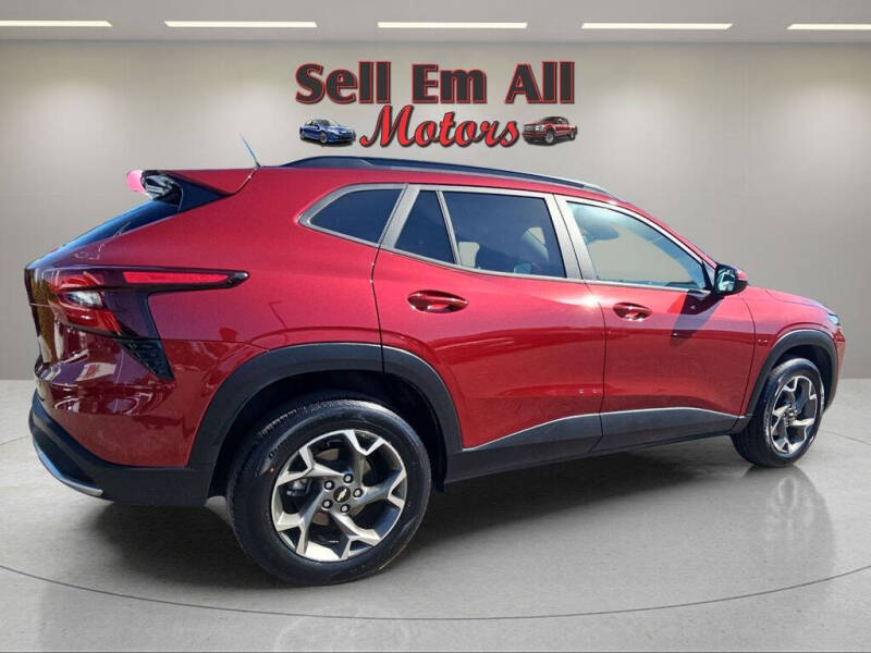 2025 Chevrolet Trax LT