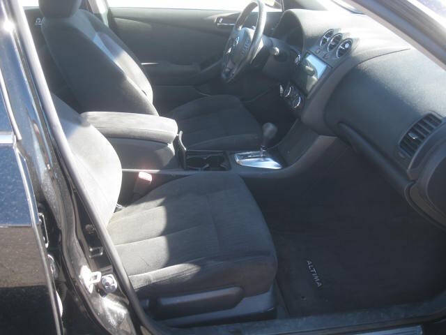 2012 Nissan Altima S photo 15