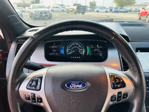 2018 Ford Taurus SEL