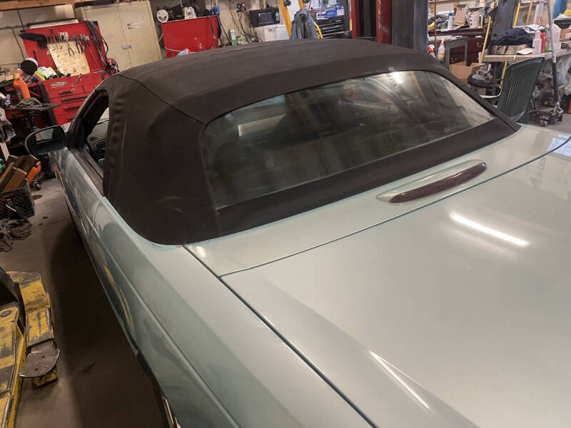 2002 Ford Thunderbird Deluxe