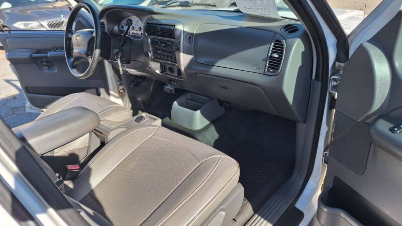 2005 Ford Explorer Sport Trac XLT