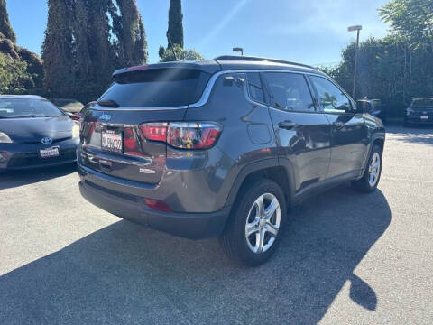 2023 Jeep Compass Latitude
