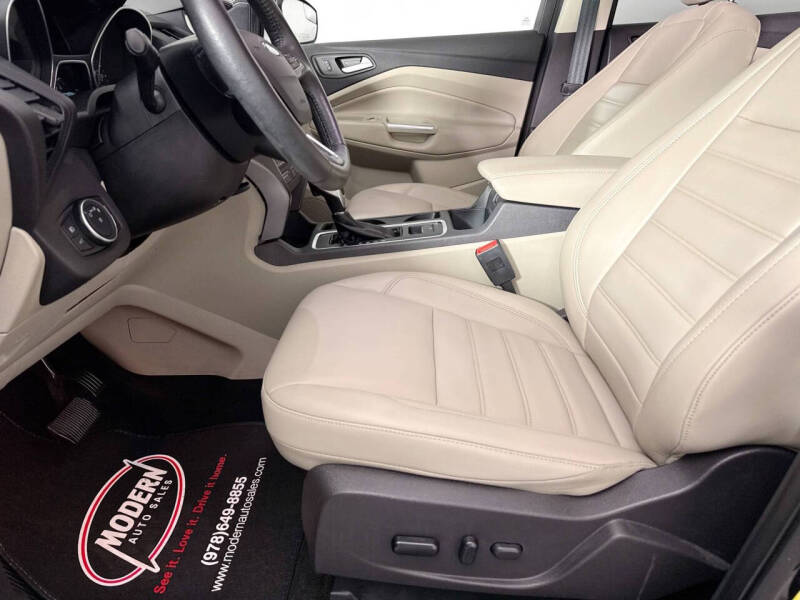 2019 Ford Escape SEL