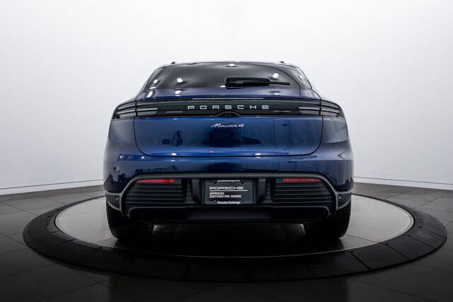 2025 Porsche Macan 4 Electric