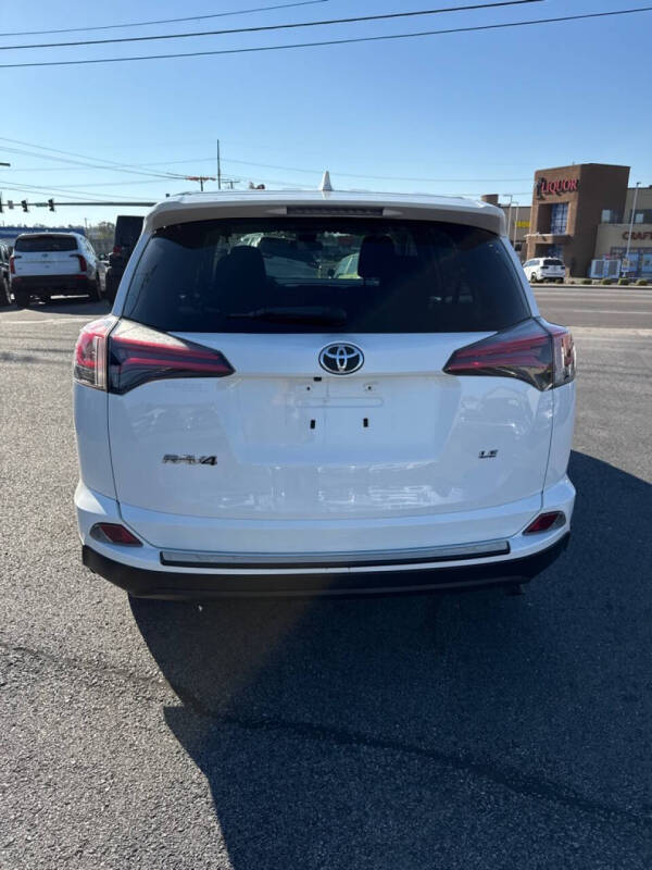 2018 Toyota RAV4 LE