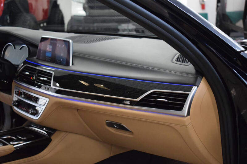 2019 BMW 7 Series 750i