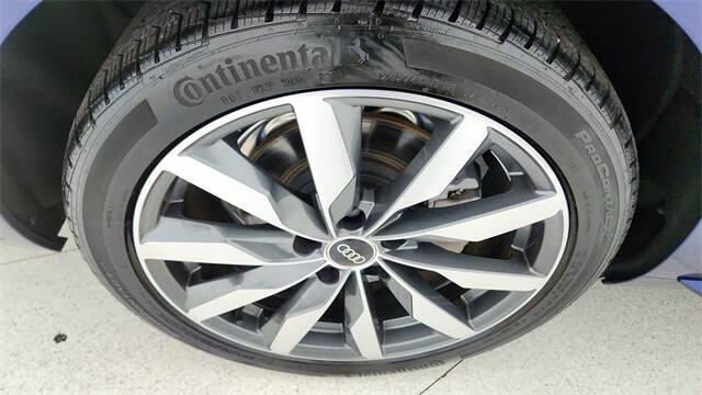 2024 Audi A4 quattro Premium Plus 40 TFSI