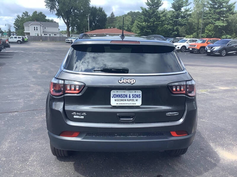2022 Jeep Compass Latitude Lux