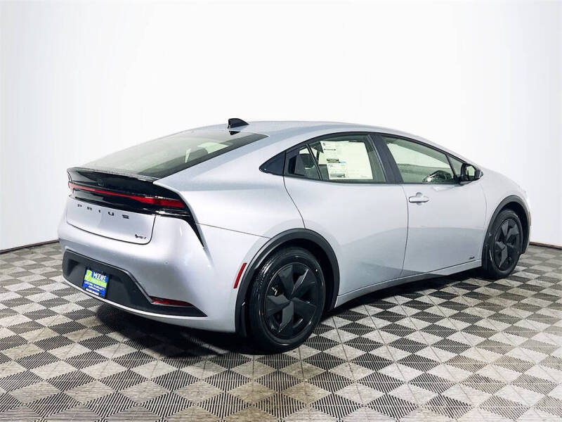 2026 Toyota Prius LE