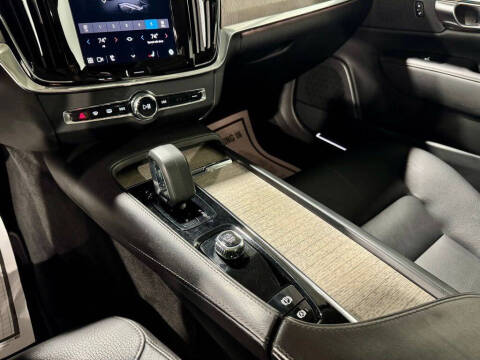 2023 Volvo S90 B6 Plus