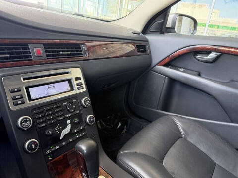 2008 Volvo V70 3.2