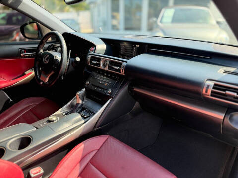 2015 Lexus IS 250 Crafted Line