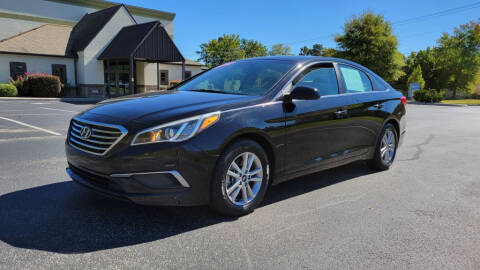 2016 Hyundai Sonata for sale at Automobile Gurus LLC in Knoxville TN