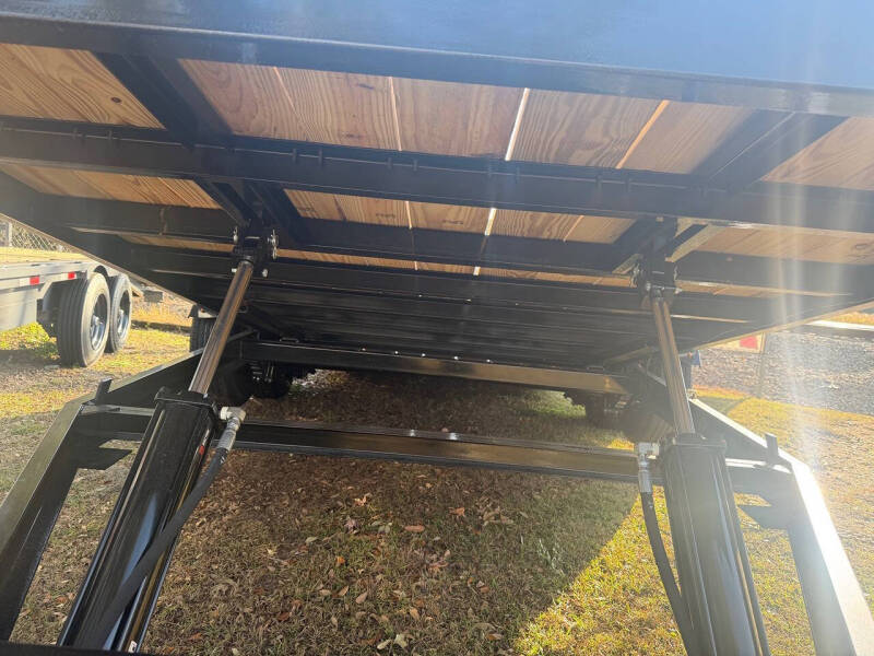 2026 Triple Crown Trailer 7X20HYDTILT14K