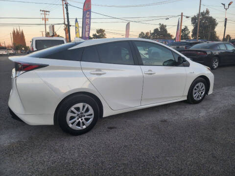 2016 Toyota Prius Two
