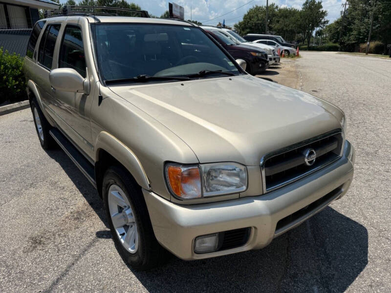 2002 Nissan Pathfinder LE