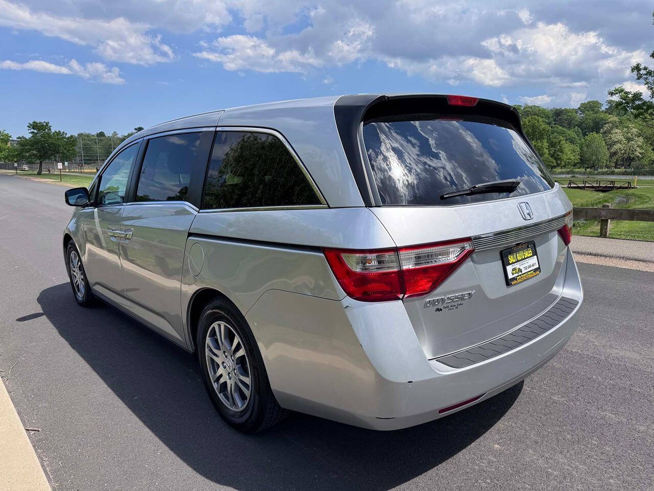 2011 Honda Odyssey 37