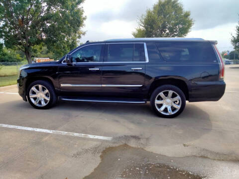 2018 Cadillac Escalade ESV Luxury