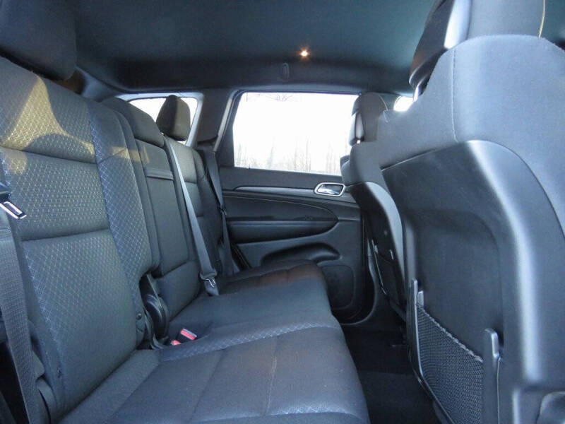 2019 Jeep Grand Cherokee Laredo E