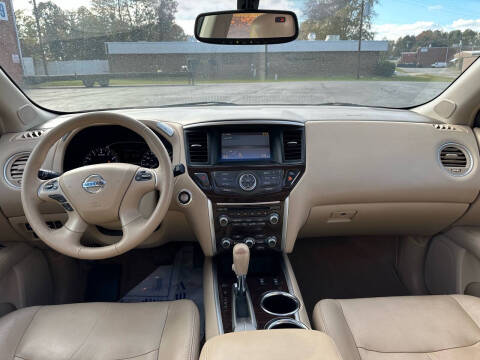 2013 Nissan Pathfinder SL