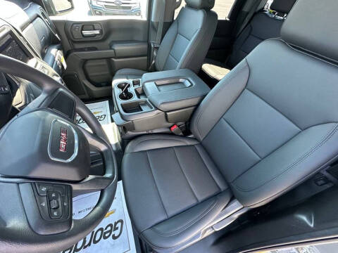 2025 GMC Sierra 2500HD