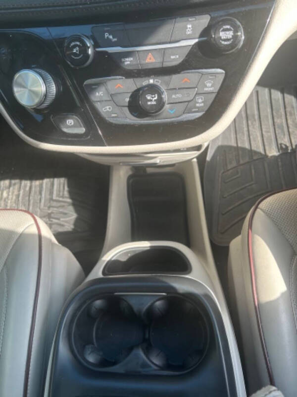 2017 Chrysler Pacifica Limited