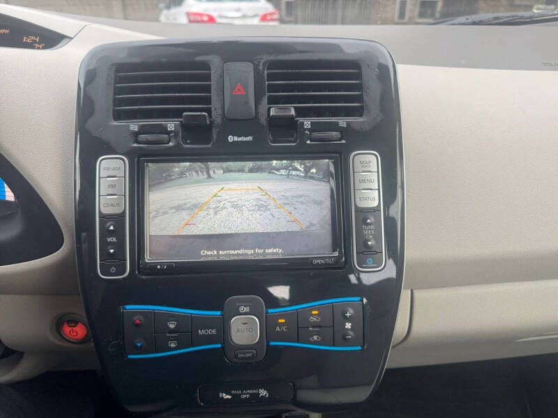 2012 Nissan LEAF SV