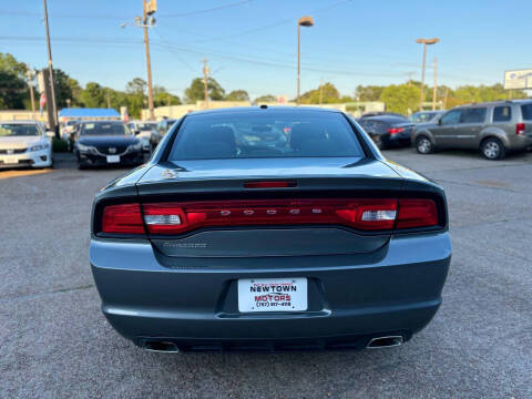 2012 Dodge Charger SE