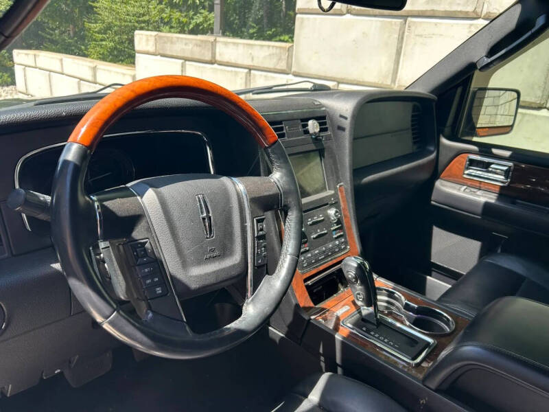 2016 Lincoln Navigator Select