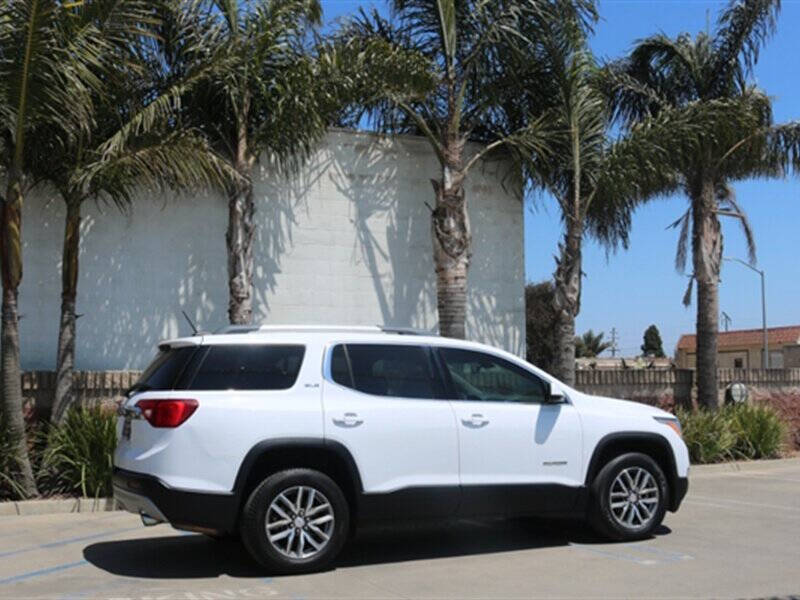 2017 GMC Acadia SLE-2