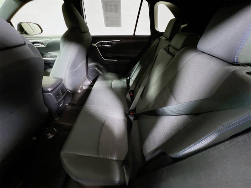 2022 Toyota RAV4 Hybrid SE