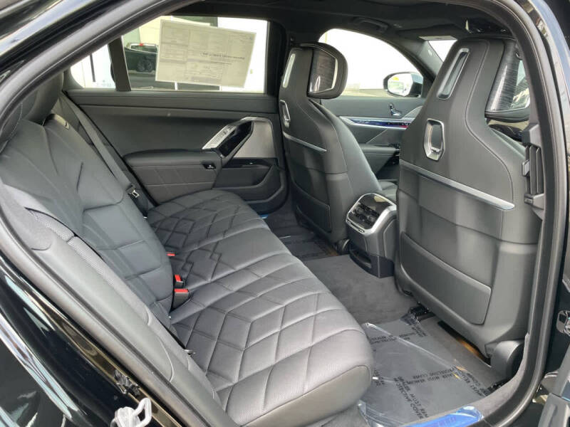 2026 BMW 7 Series 750e xDrive