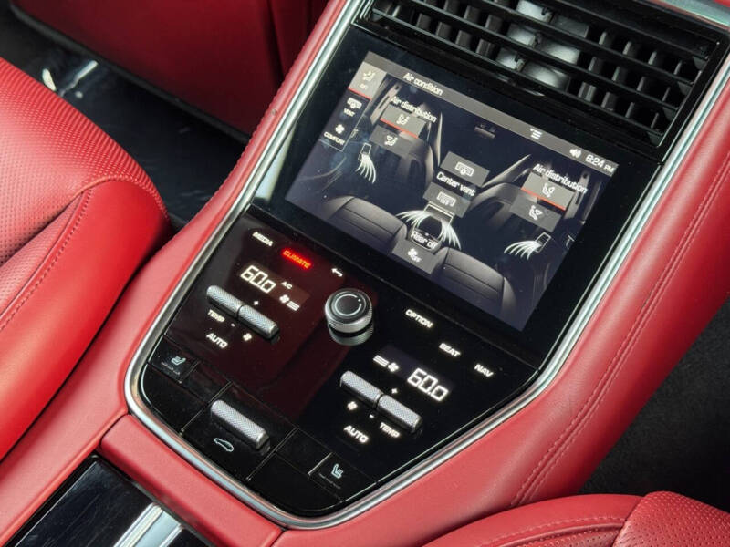 2021 Porsche Panamera